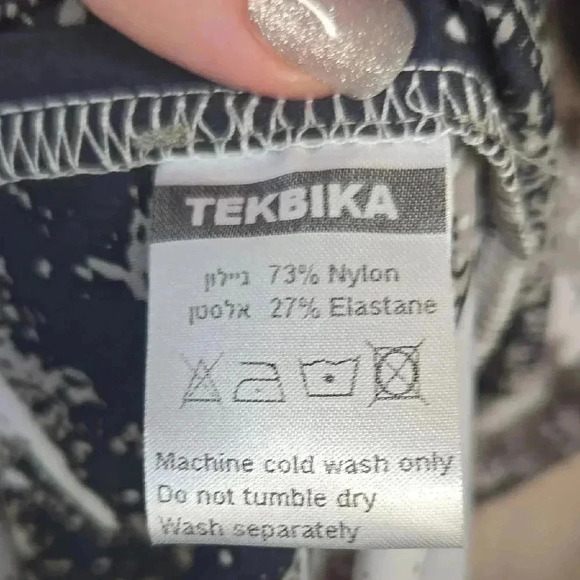 Black and White Abstract Blouse - Picture 9 of 11